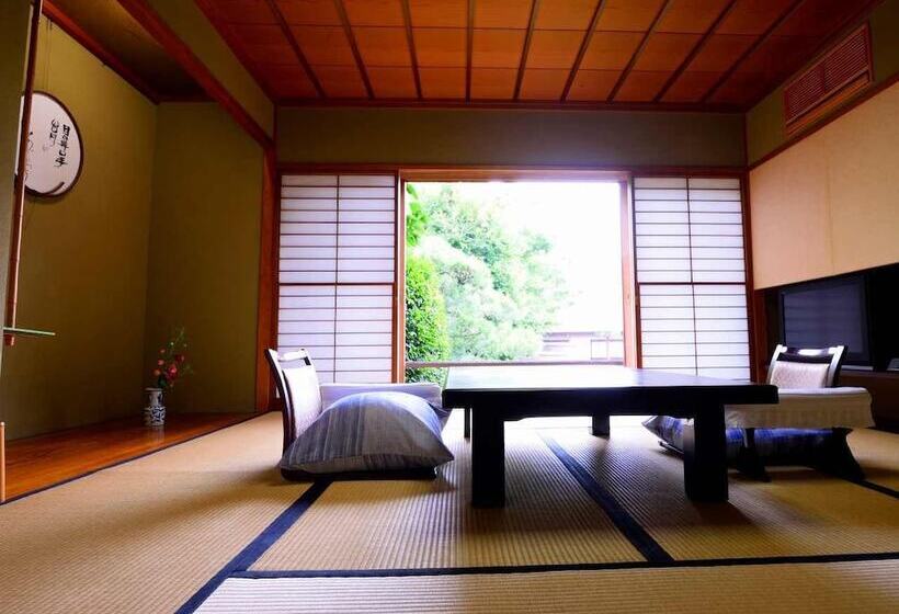 호텔 Sakuragaokasaryo