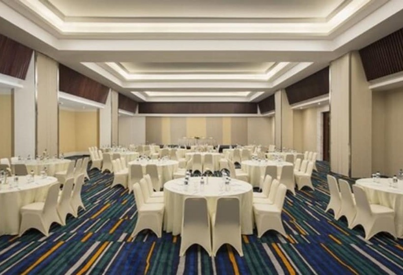 בית מלון כפרי Santika Pekalongan