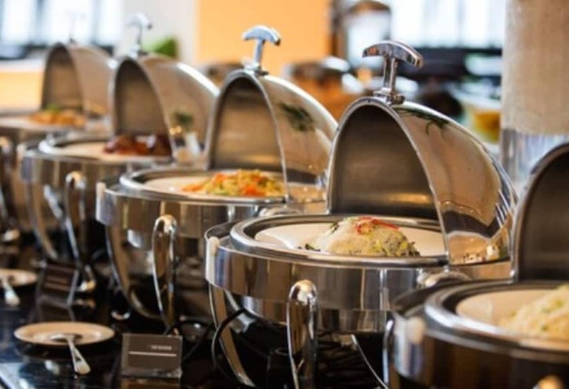 בית מלון כפרי Santika Pekalongan