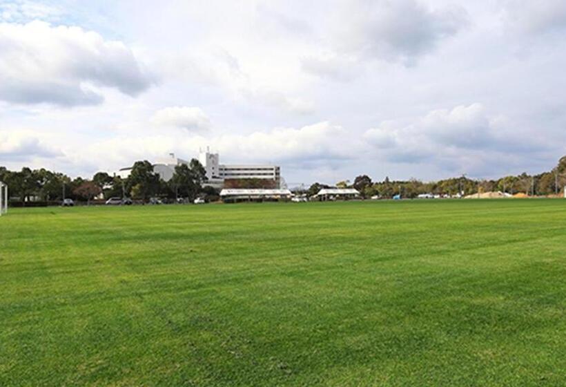 בית מלון כפרי Satsuma Resort