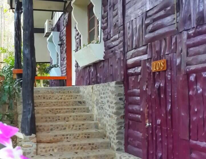 فندق Suanphet Riverview Resort