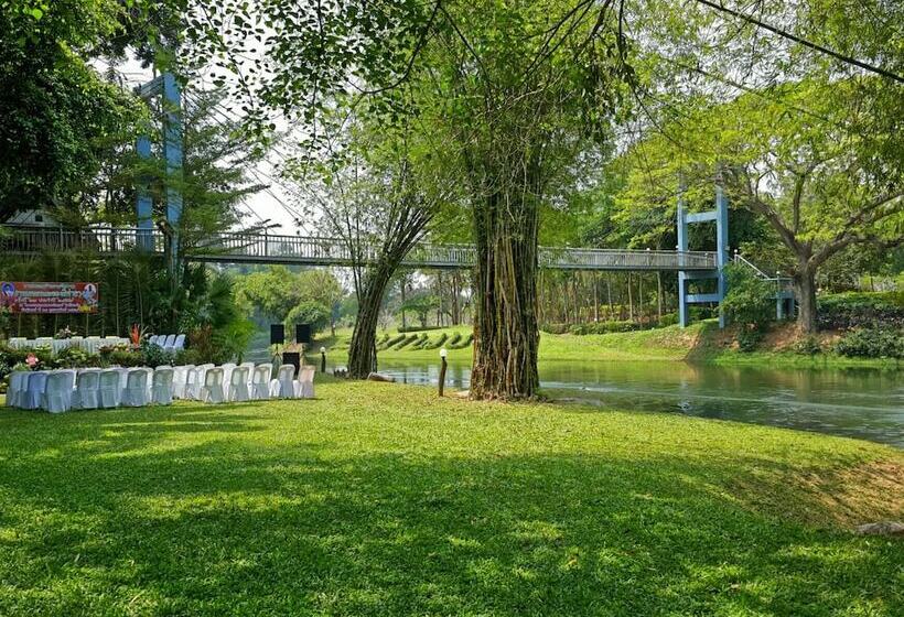 فندق Suanphet Riverview Resort