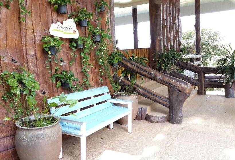 בית מלון כפרי Suanphet Riverview Resort