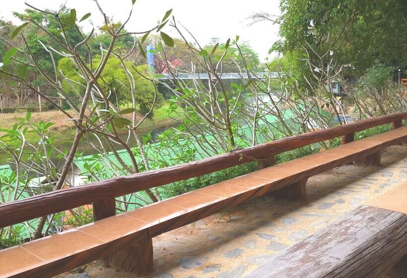 فندق Suanphet Riverview Resort
