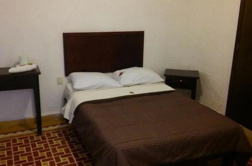 בית מלון כפרי Suites Ripoll Alameda