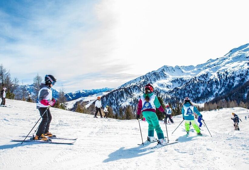 בית מלון כפרי Th Marilleva