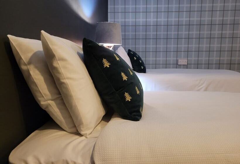 Отель The Bruce Inn