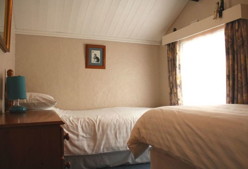 酒店 The Four Poster