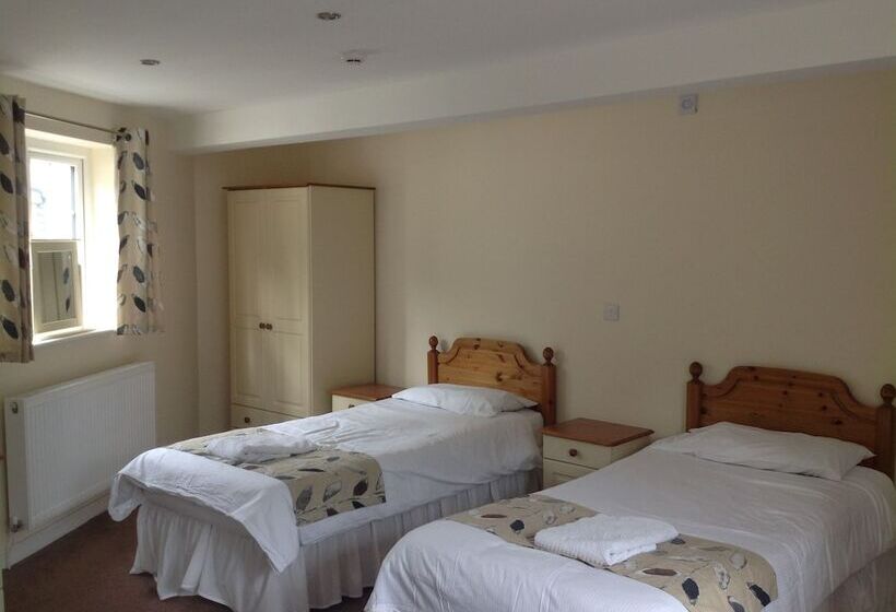 בית מלון כפרי The Glan Yr Afon Inn