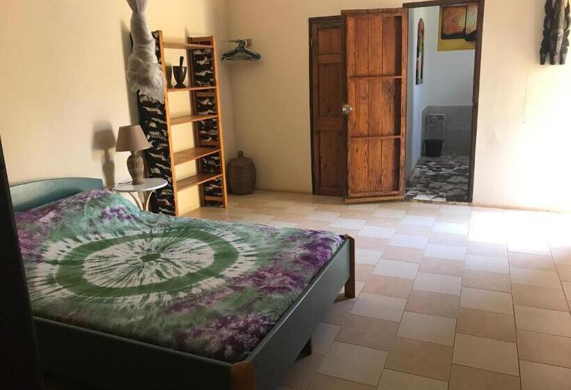 هتل The Gunjur Project Lodge