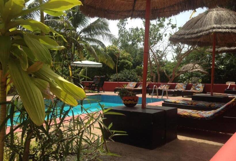 هتل The Gunjur Project Lodge