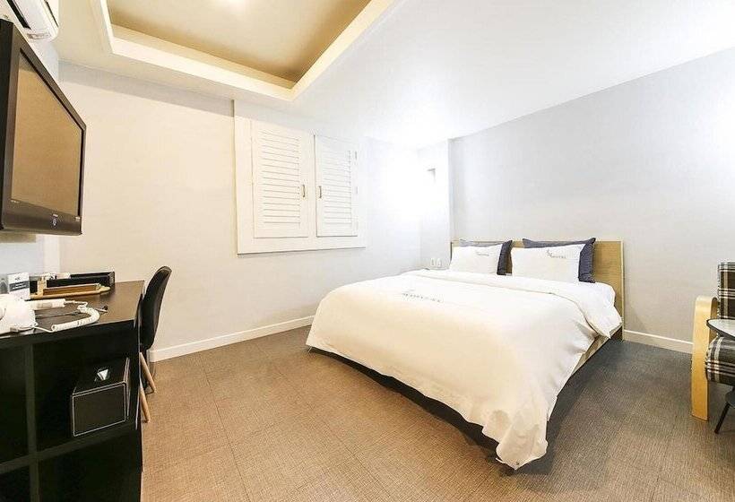 בית מלון כפרי The May