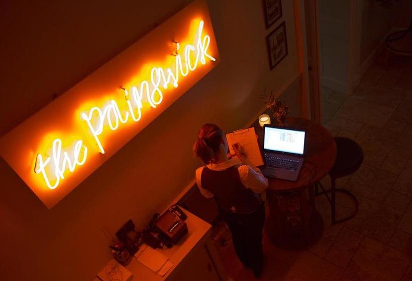 ホテル The Painswick