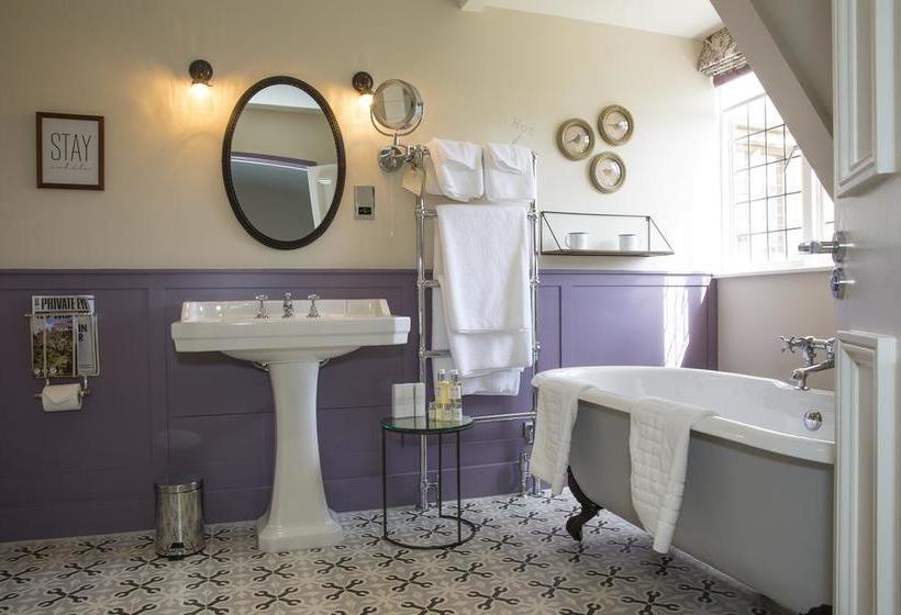 ホテル The Painswick