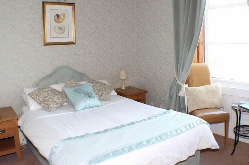 בית מלון כפרי The Southfield