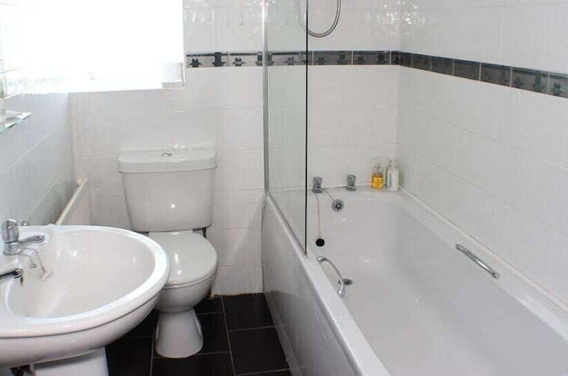 בית מלון כפרי The Southfield