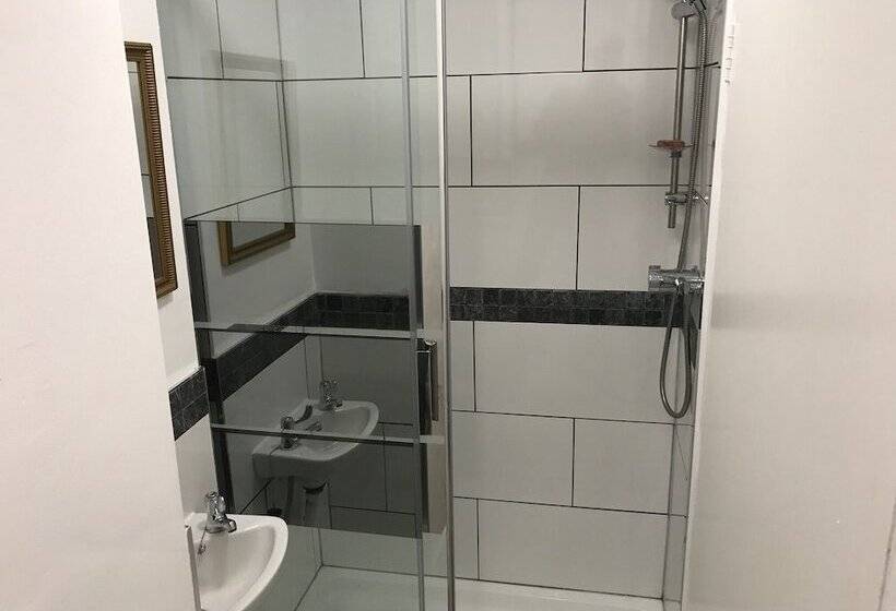 فندق The Victoria