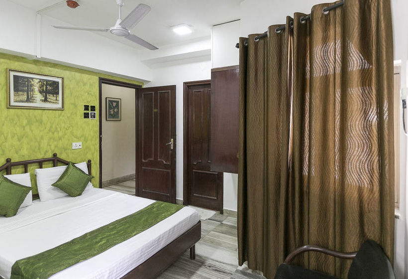 Отель Treebo Trend New Castle