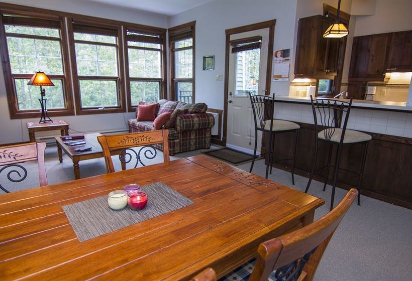 호텔 Tremblant Les Eaux By Les Suites