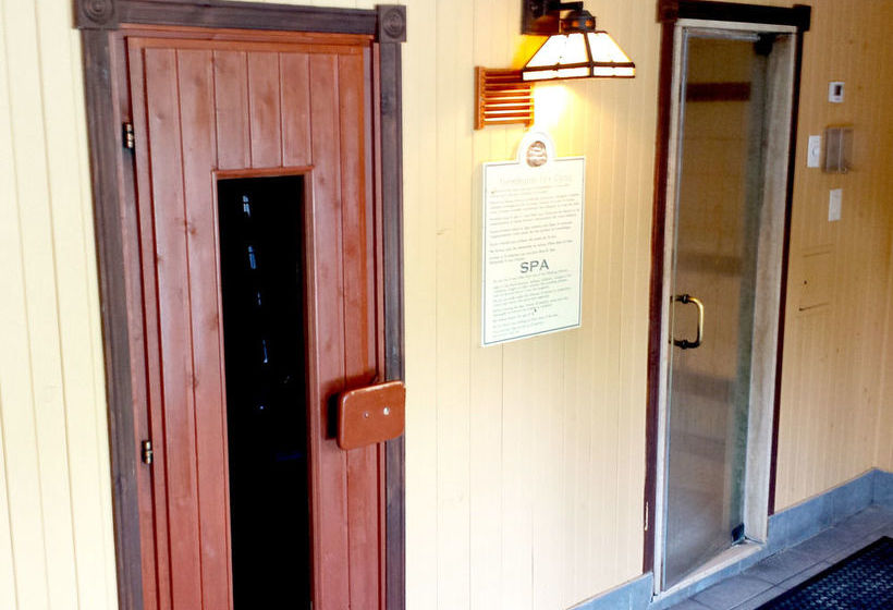 호텔 Tremblant Les Eaux By Les Suites