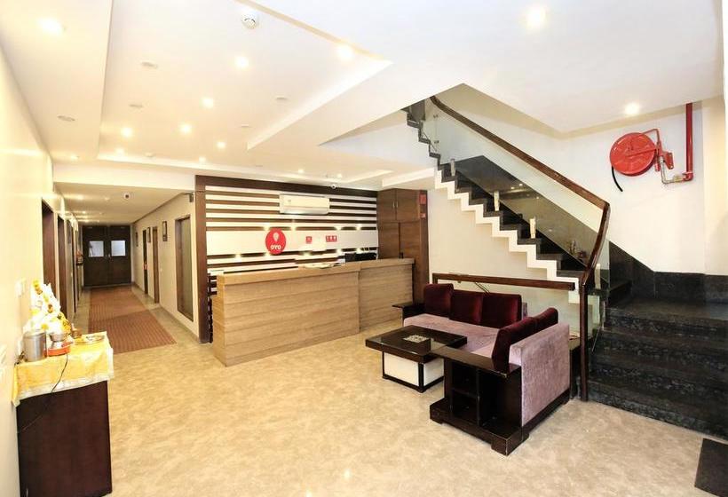 هتل ZO Rooms Iconic Panchkula Sector 11