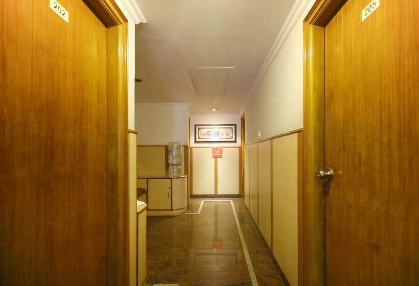 בית מלון כפרי Zo Rooms Rajajinagar 5th Block