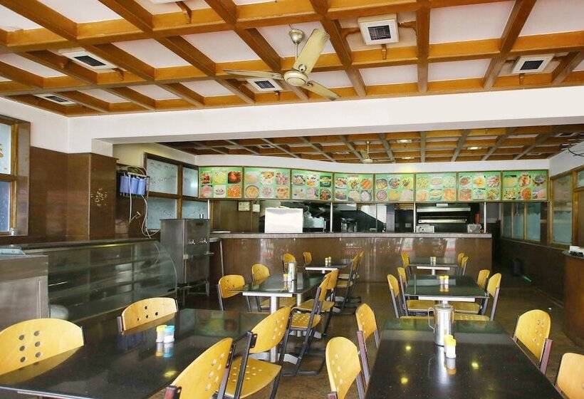 בית מלון כפרי Zo Rooms Rajajinagar 5th Block