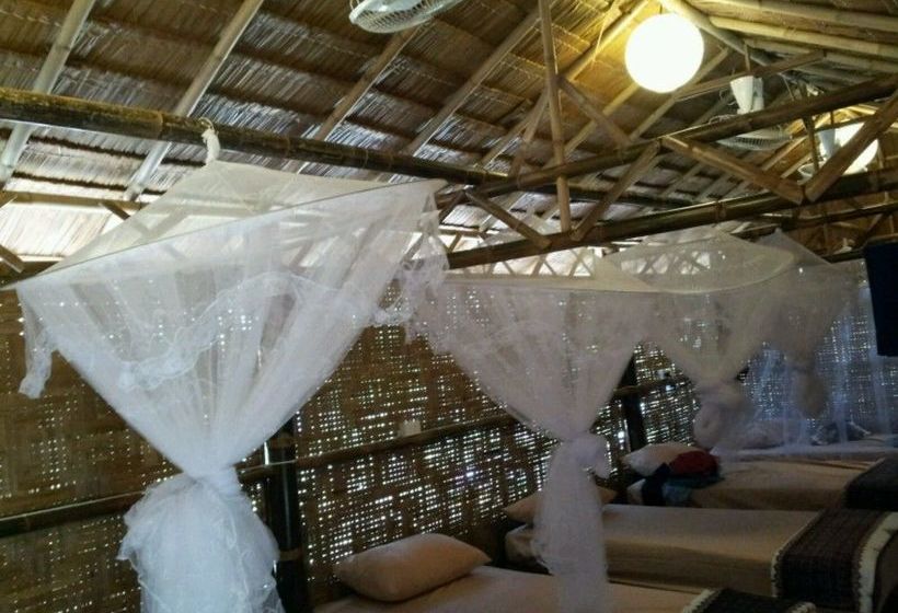 Jackie Bamboo House - Hostel