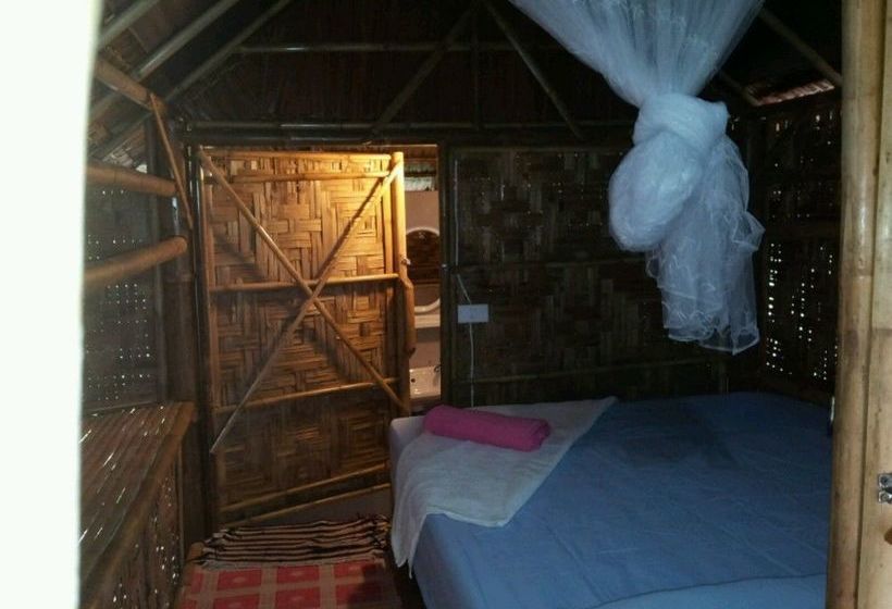 Jackie Bamboo House - Hostel