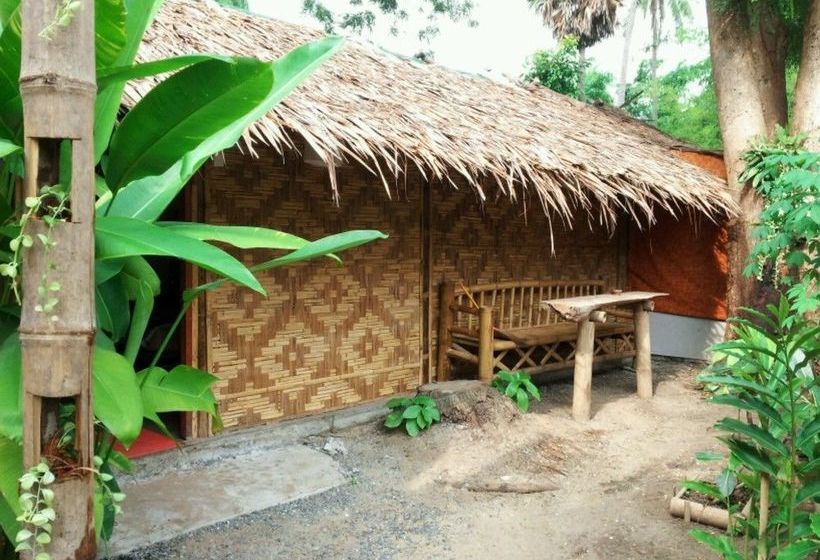 Jackie Bamboo House - Hostel