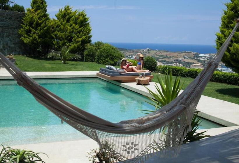 Mama La Roosa Luxury Retreat