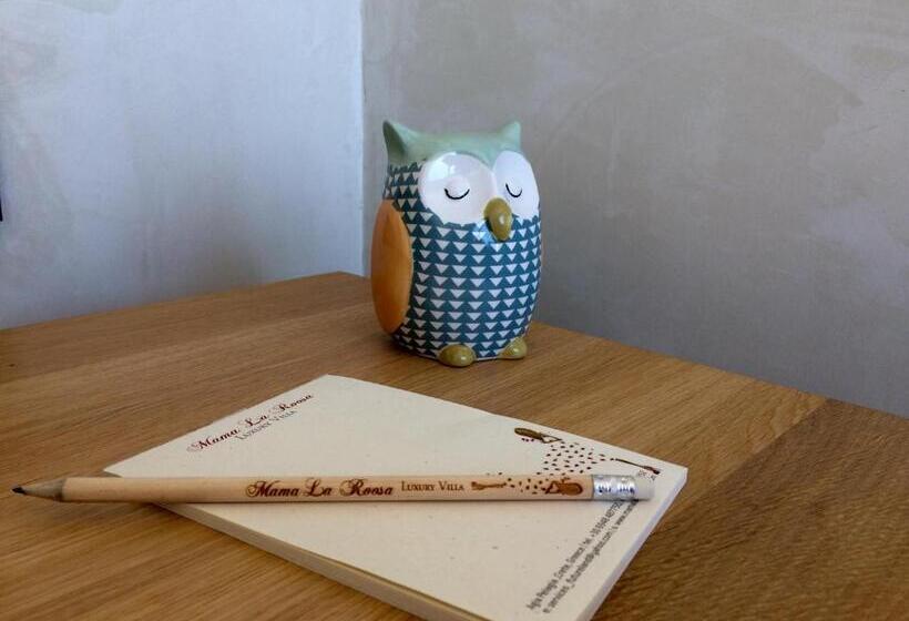 Mama La Roosa Luxury Retreat