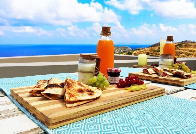 Mama La Roosa Luxury Retreat