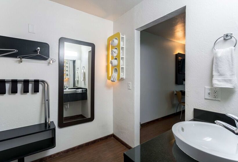 Motel 6missoula, Mt  University