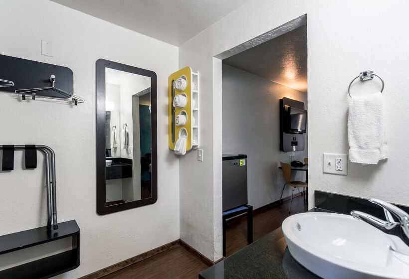 Motel 6missoula, Mt  University