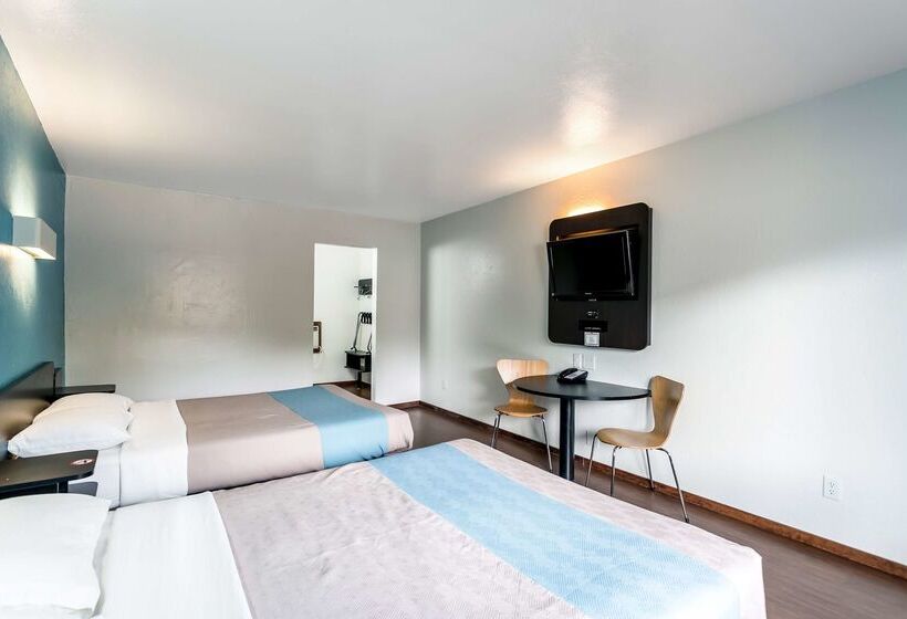 Motel 6missoula, Mt  University