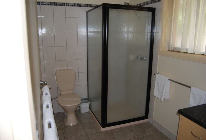 فندق على الطريق Sportsmans Motor Inn