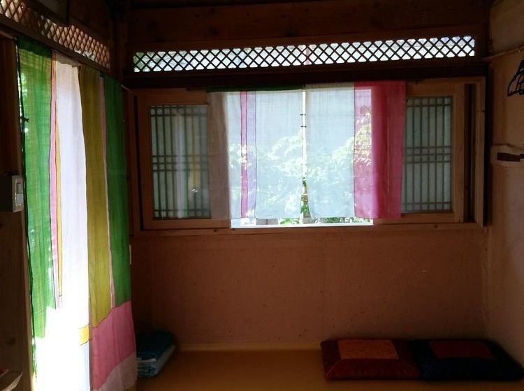 פנסיון Dalbich Hyang