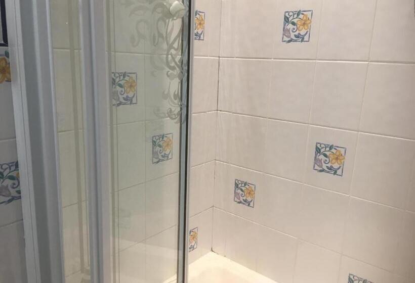 ペンション Grove House Guest House