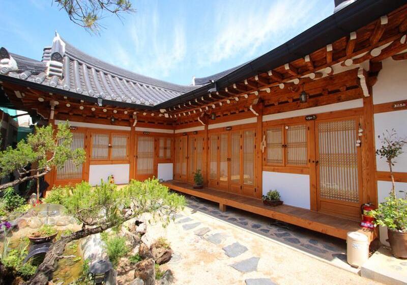 膳宿费 Happiness Full Hanok Guesthouse