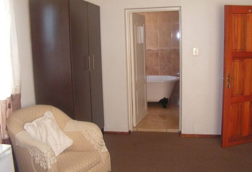 بنسيون Moshitametsi Guesthouse