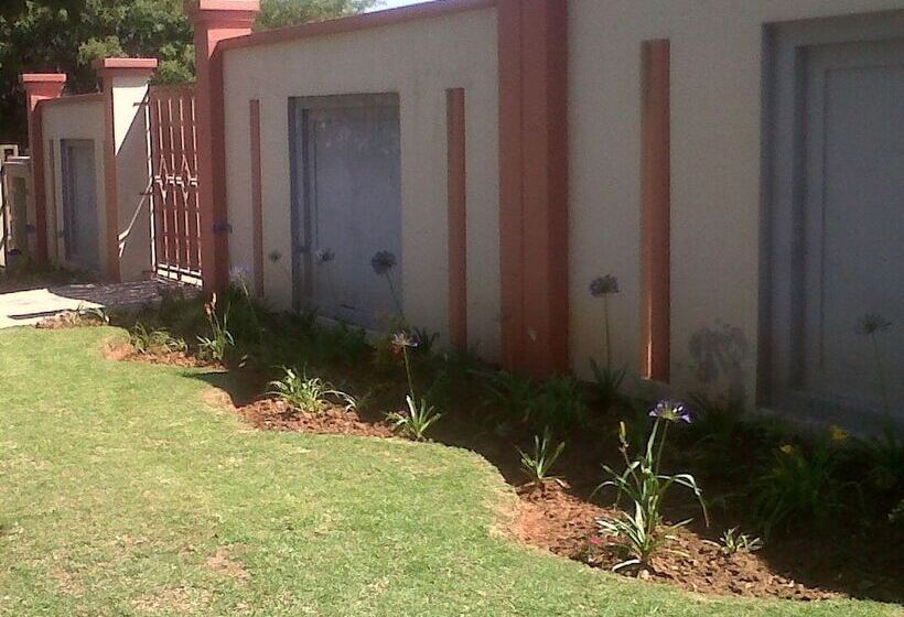 بنسيون Moshitametsi Guesthouse