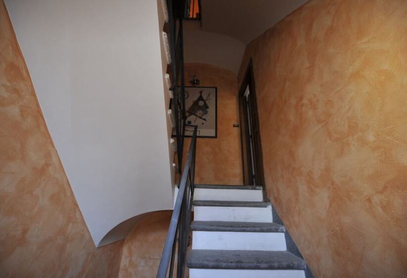 פנסיון Rome Frattina27