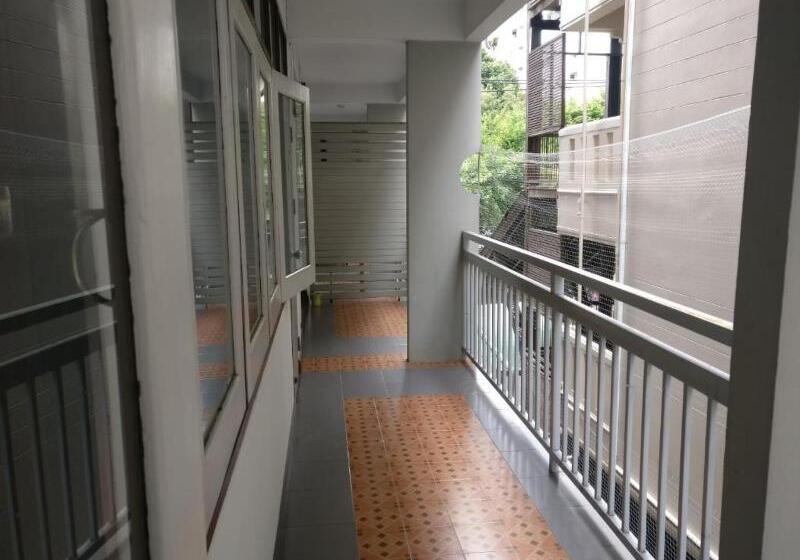 Пансион Sabai House