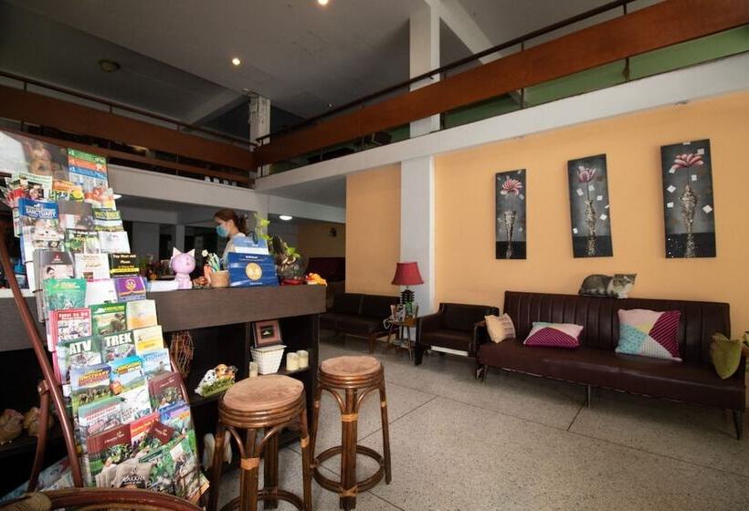 Пансион Sabai House