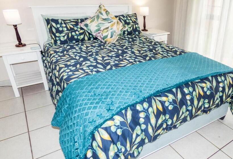 پانسیون Sheilan House