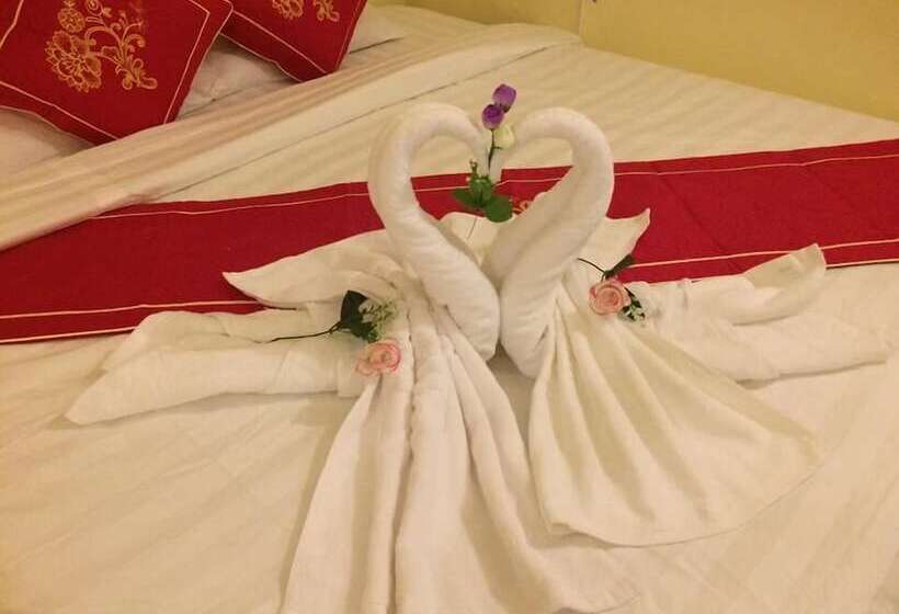 بنسيون Soutikone Place House 2