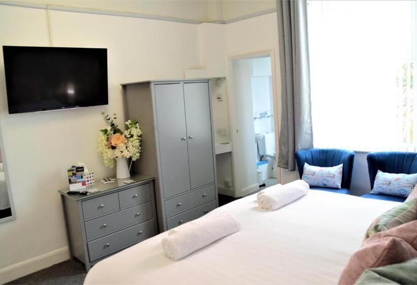 بنسيون St Edmunds Guest House