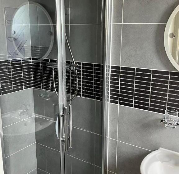 פנסיון Sunray Apartments