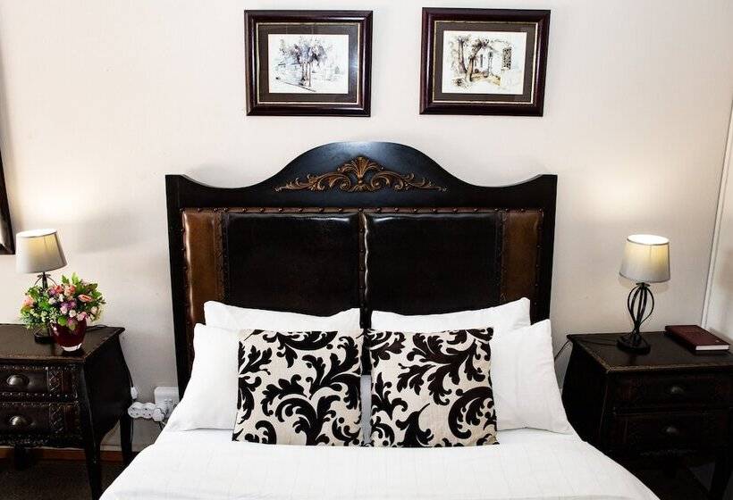 פנסיון Woodpecker Guesthouse